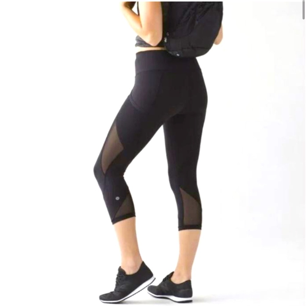 Lululemon Mesh Crop w/ Side Pockets